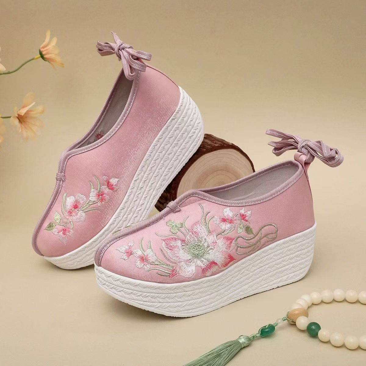Ethnic Style - Chaussures compensées brodées style ethnique pour