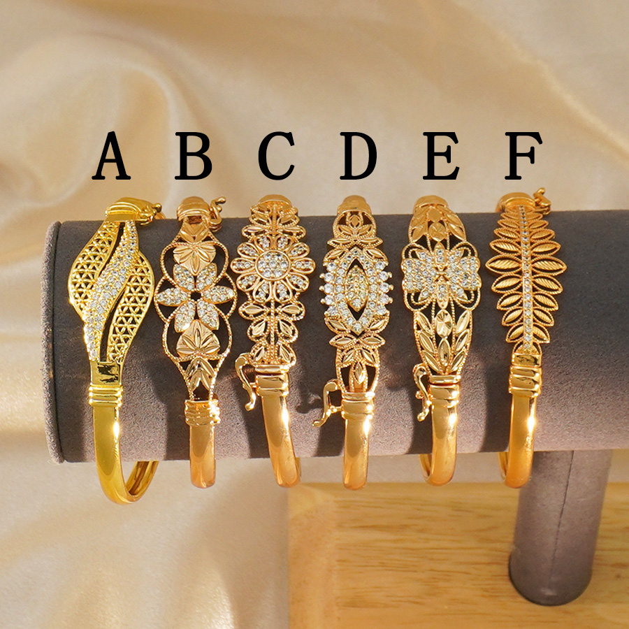 Ethnic Fashion In Dubai - Bracelet en pierre incrustée de zirconium,