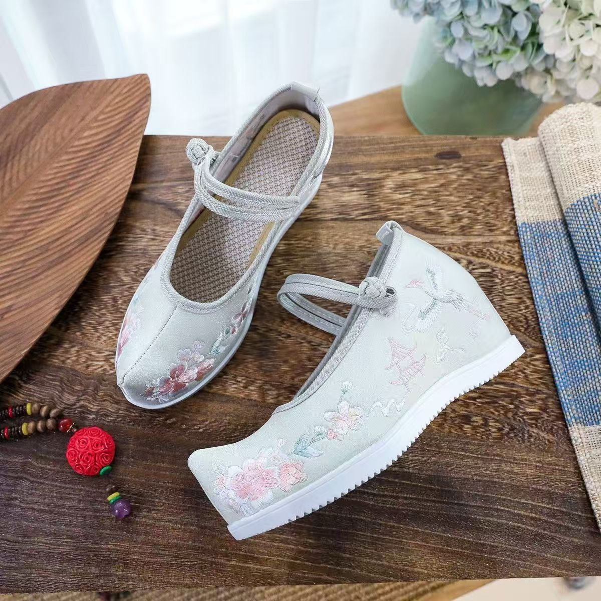 Chaussures brodées internes po - Ethnic Style avis et prix