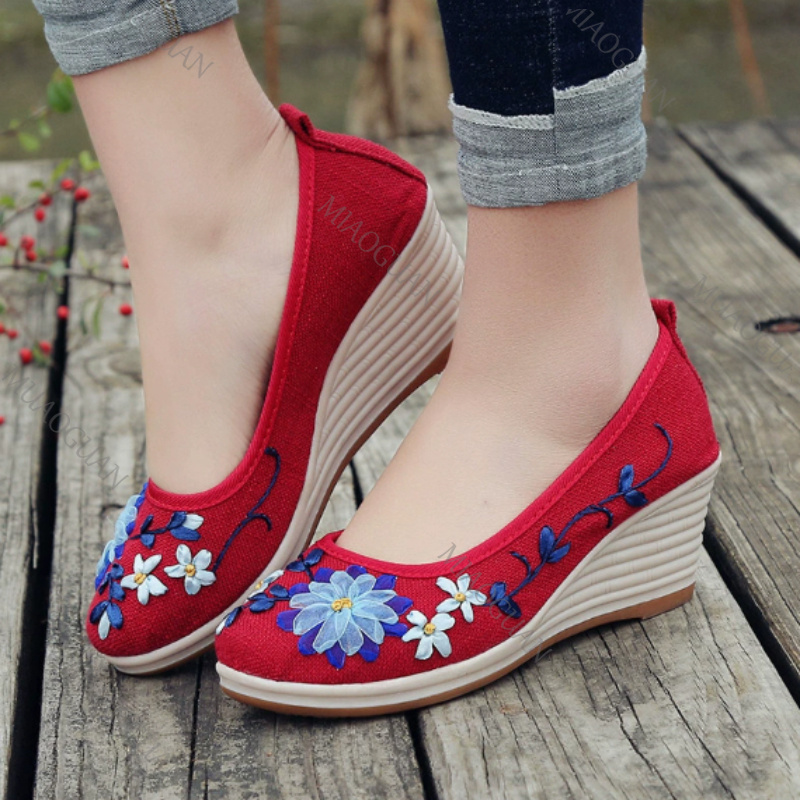 Chaussures compensées brodées  - Ethnic Fashion In avis et prix